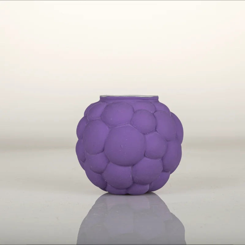 Squeaky Interactive Rubber Fruit Balls for Pets, Puppy Chew Toys, Safety and Environmental Protection Balls, Purple